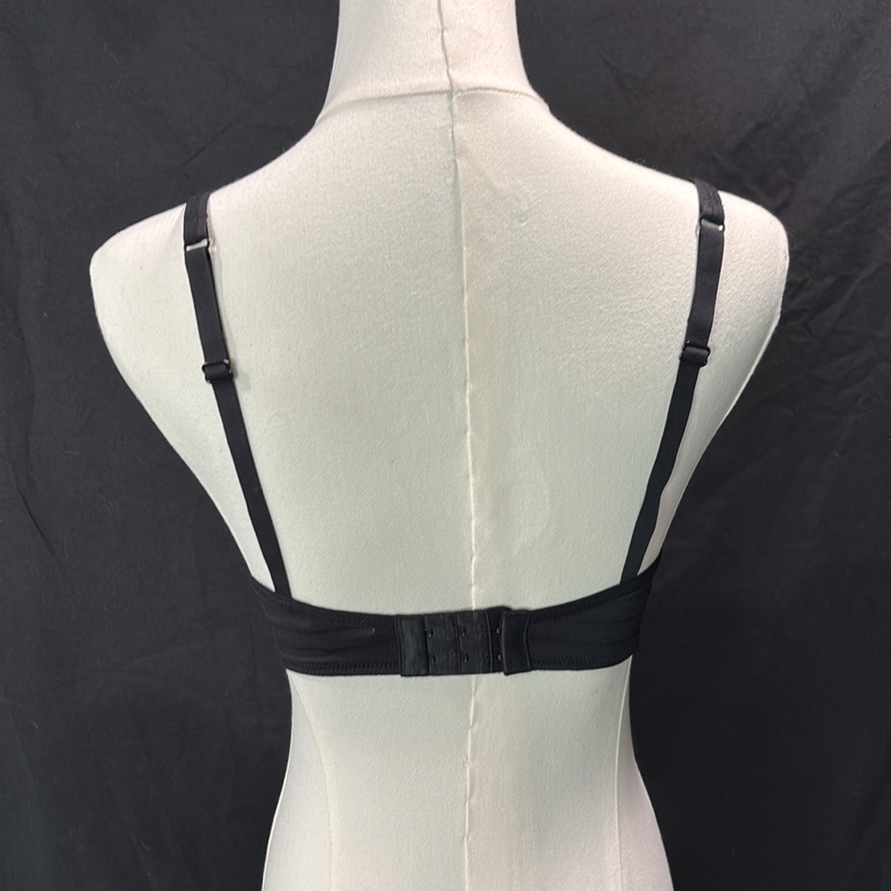 Warners black bra size 34B - Picture 2 of 3